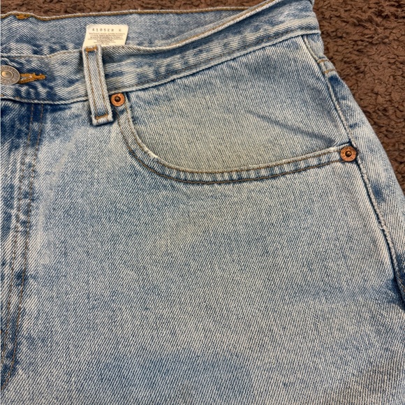 2 FOR $20 Levis 550 Relaxed Light Wash Denim Shorts Size 33 x 7 Inch Inseam - Picture 7 of 9